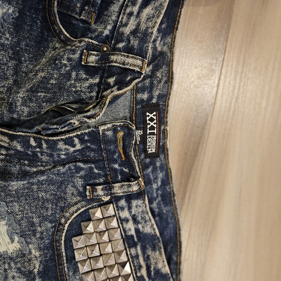 Forever 21 premium collection jean shorts - Picture 2 of 3